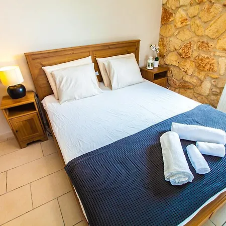 Sandals Villa Kallithea (Chalkidiki)