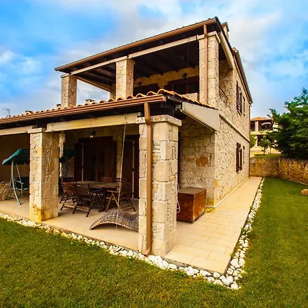 Villa Sandals