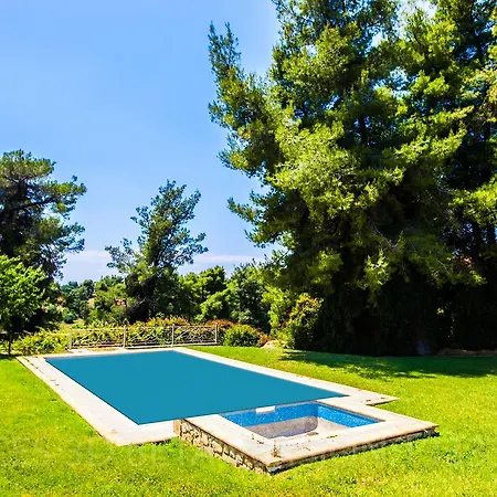 Sandals Villa Kallithea (Chalkidiki)